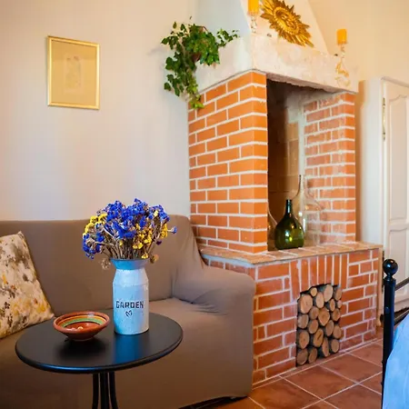 Ferienhaus Charming With Private Garden & Bbq *