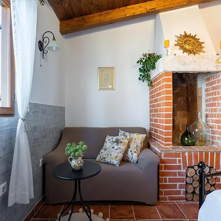Charming With Private Garden & Bbq *