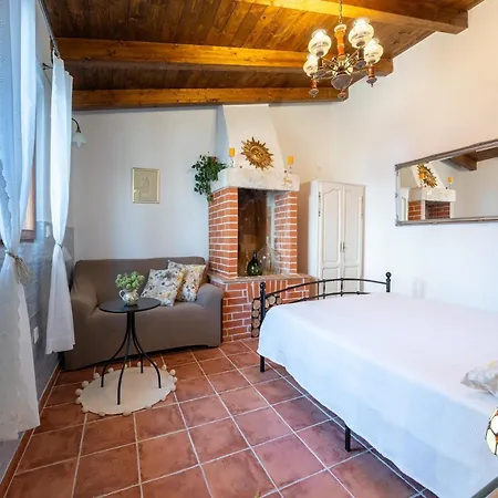 Holiday home Charming With Private Garden & Bbq Barban