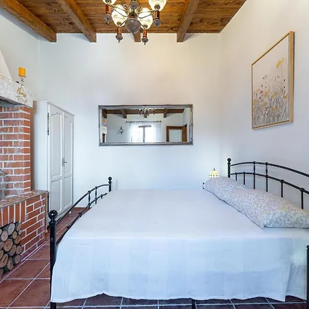 Holiday home Charming With Private Garden & Bbq