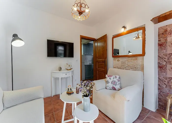 Holiday home Charming With Private Garden & Bbq Barban