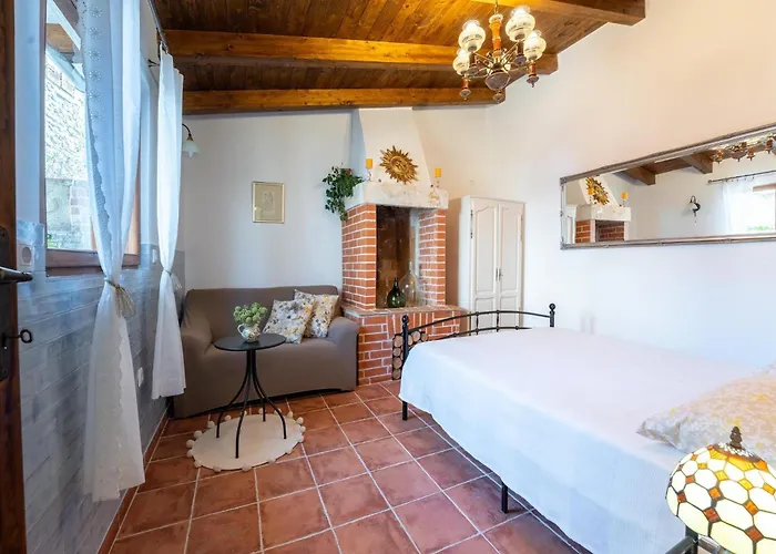 Holiday home Charming With Private Garden & Bbq Barban