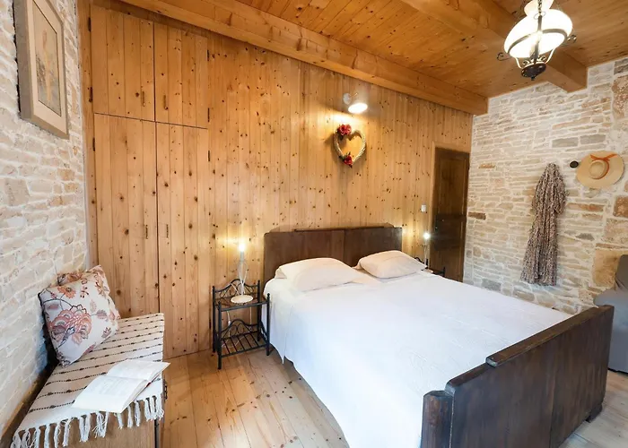 Holiday home Charming With Private Garden & Bbq Barban