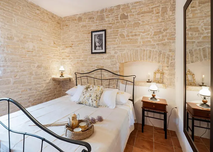 Charming With Private Garden & Bbq Holiday home